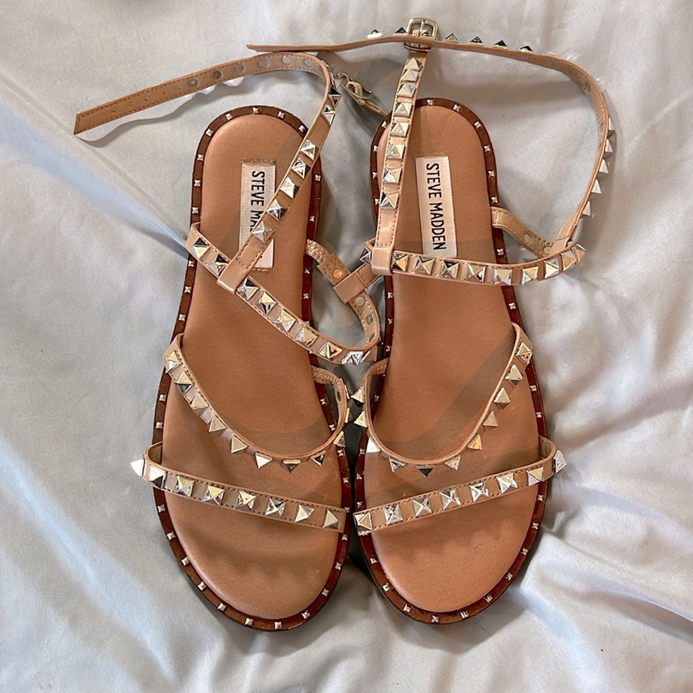 Steve Madden Travel Tan Sandal Size 6.5, unworn